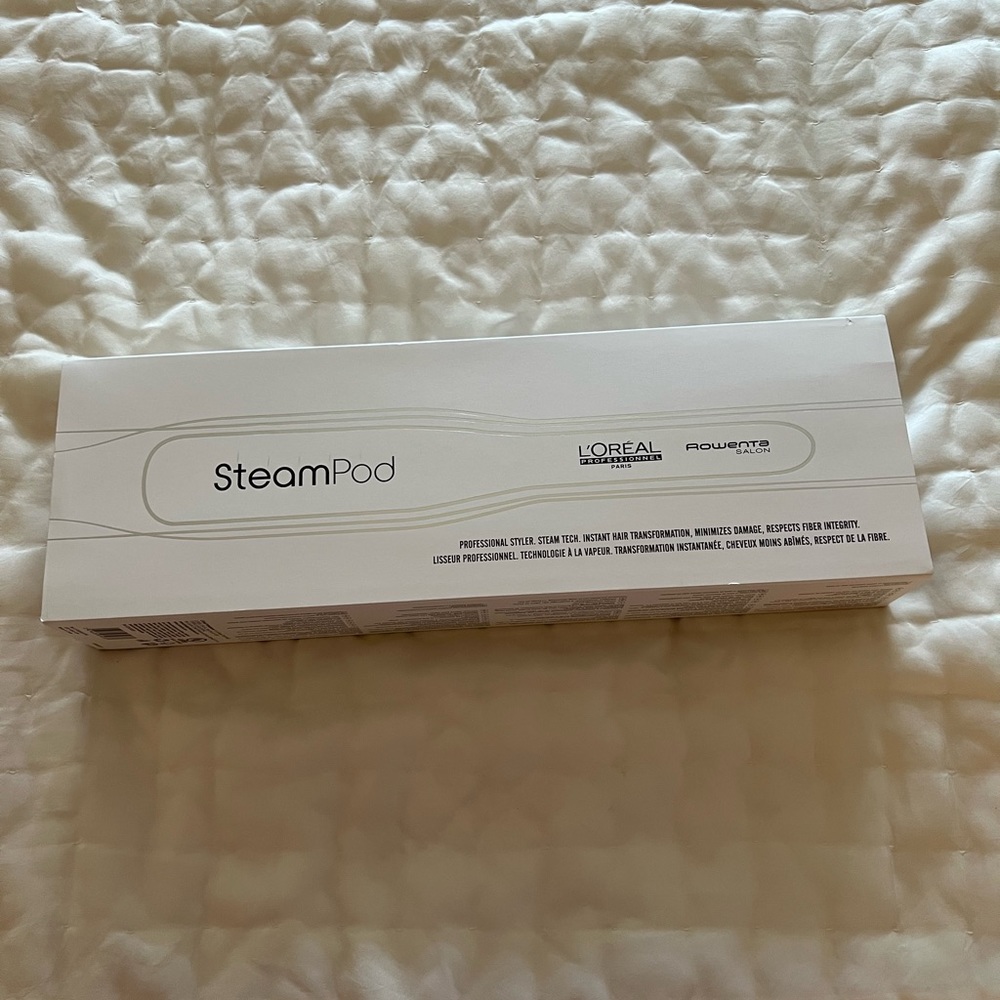 L'Oréal Professionnel SteamPod
Used one time!